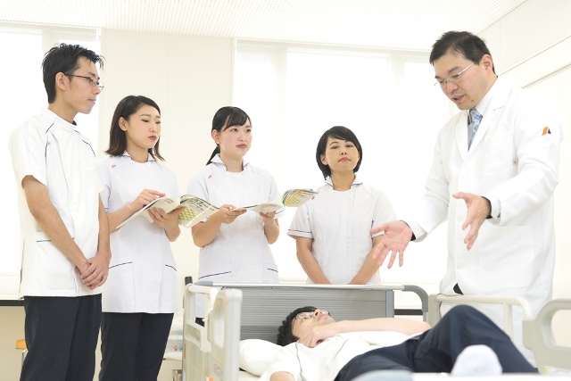 【言語聴覚学科】　教員紹介①　中西先生