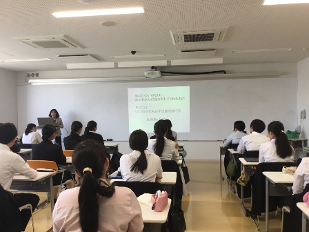 【看護学科】　1期生　「いのちのバトン」の出前講座に感動