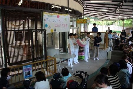 【歯科衛生学科】　池田動物園で歯科保健指導！