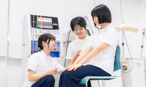 物理療法学 授業中の様子