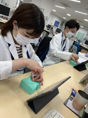 【鍼灸学科】ライブで実技指導！