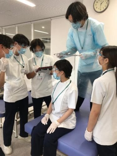 【理学療法学科】現在の実技授業風景